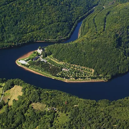 Camping Le Chateau Du Gibanel Saint-Martial-Entraygues Exterior photo